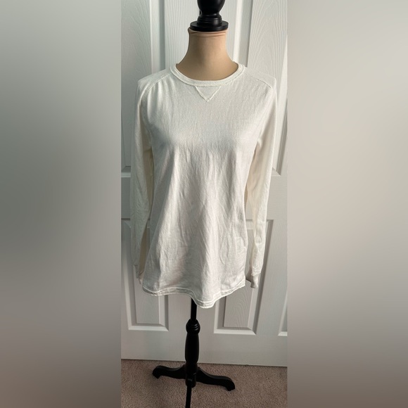 Foot Locker Tops - Classic White Long Sleeve Tee
